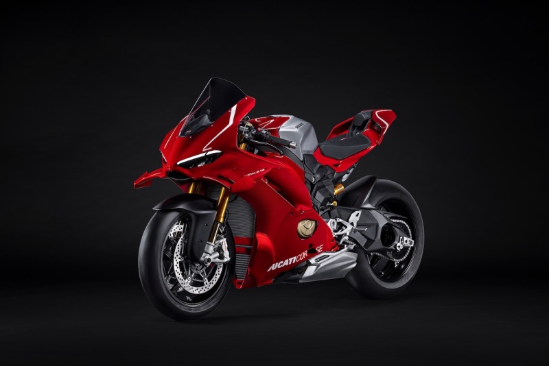 Ducati-Panigale-V4-R-2026-studio-16