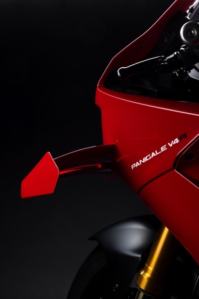 Ducati-Panigale-V4-R-2026-studio-22