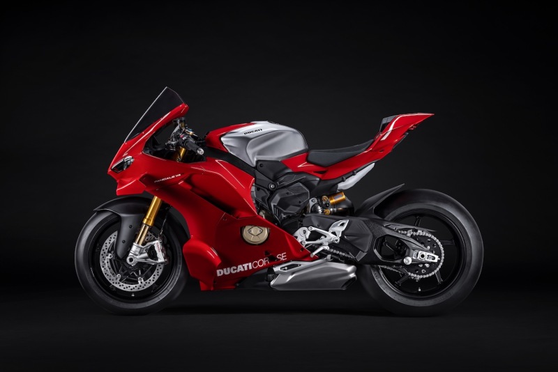 Ducati-Panigale-V4-R-2026-studio-31