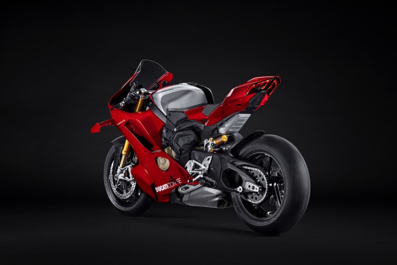 Ducati-Panigale-V4-R-2026-studio-32