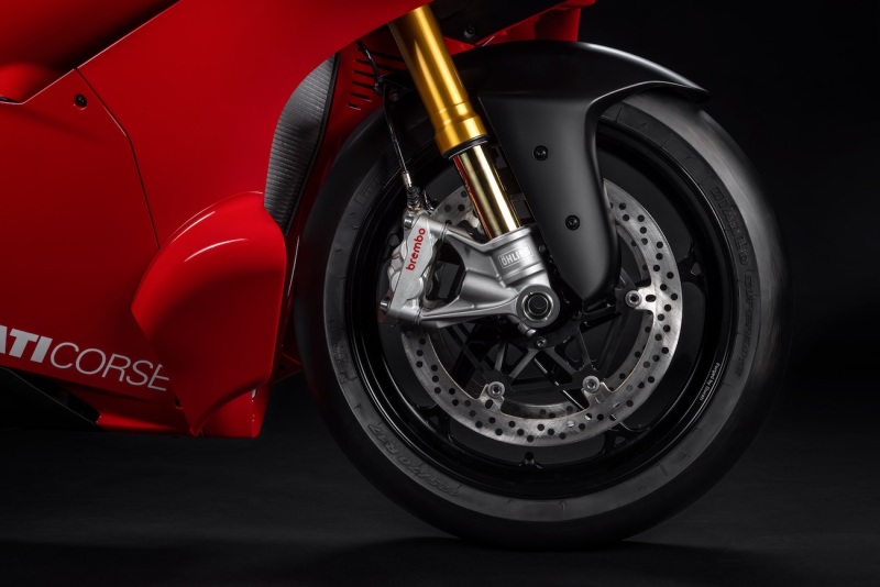 Ducati-Panigale-V4-R-2026-studio-4
