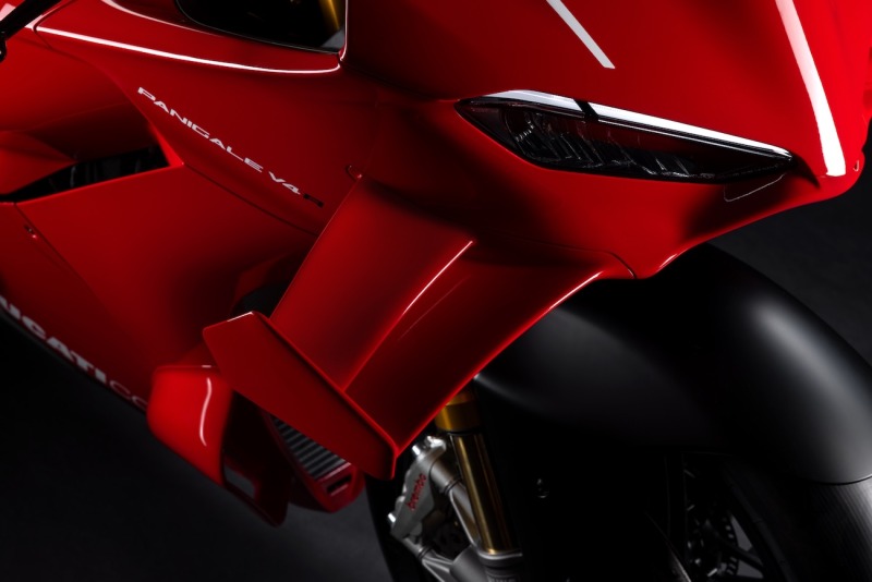 Ducati-Panigale-V4-R-2026-studio-5