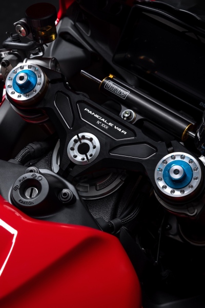 Ducati-Panigale-V4-R-2026-studio-8