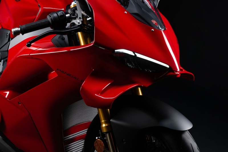 Ducati-Panigale-V4S-2025-14