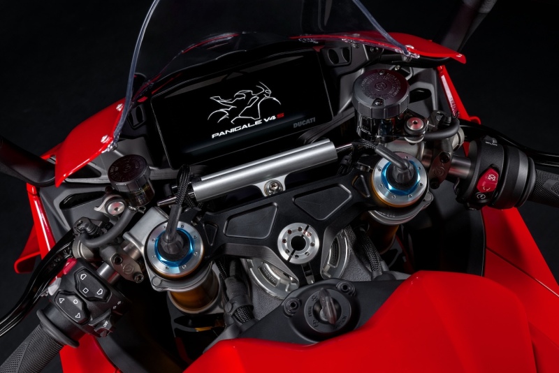 Ducati-Panigale-V4S-2025-19