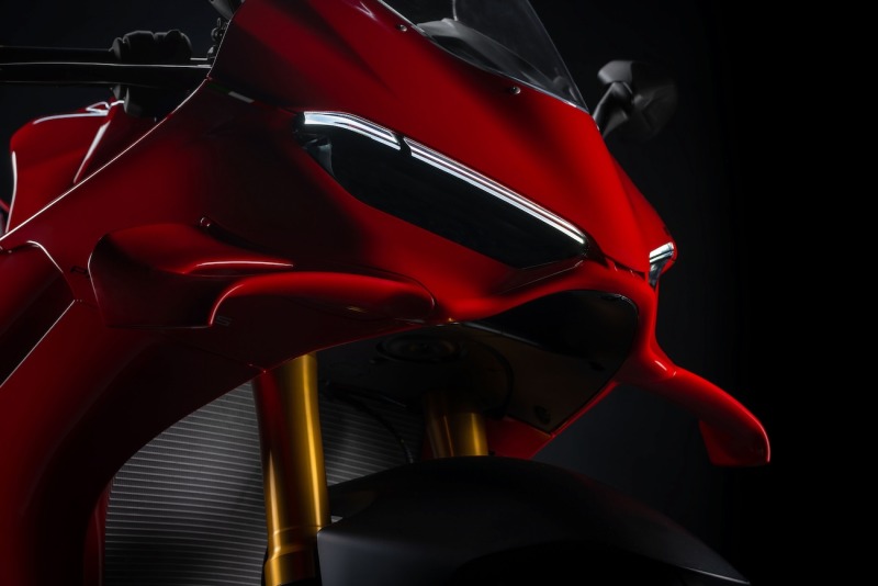 Ducati-Panigale-V4S-2025-25