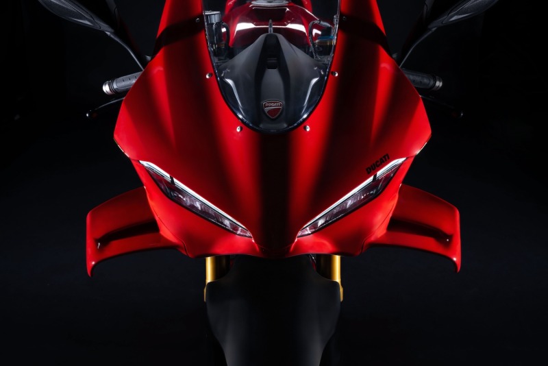 Ducati-Panigale-V4S-2025-28