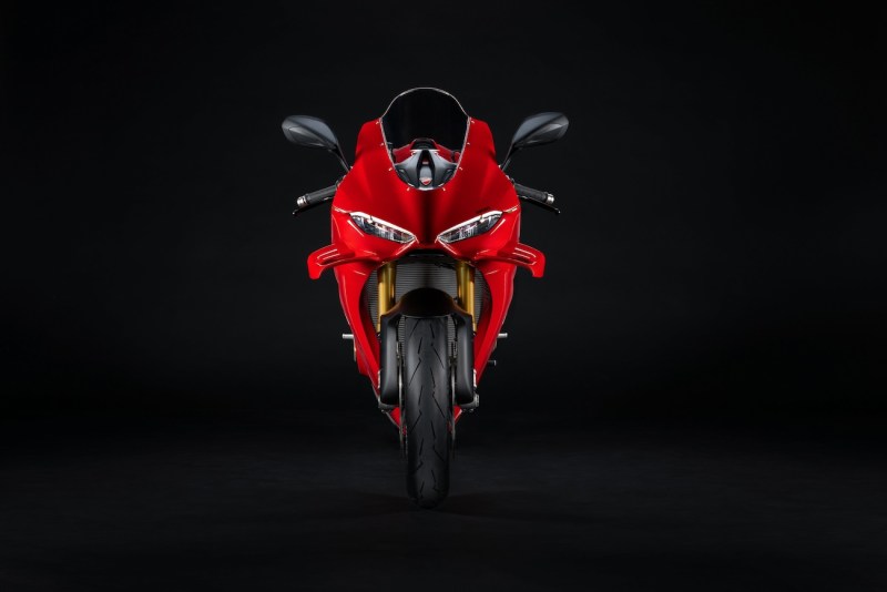 Ducati-Panigale-V4S-2025-8