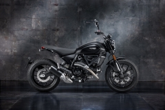 Ducati-Scrambler-Icon-Dark-2025-36