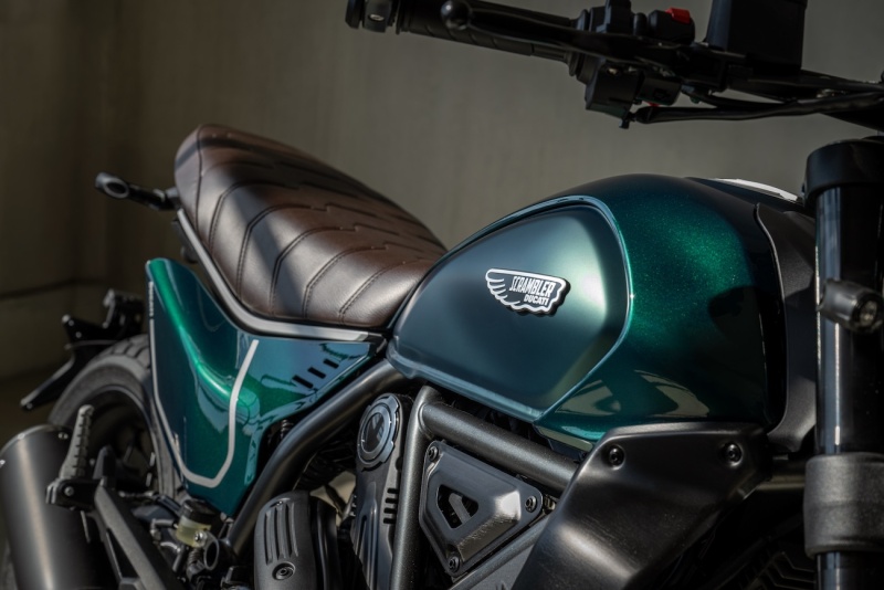 Ducati-Scrambler-Nightshift-Emerald-Green-2026-10