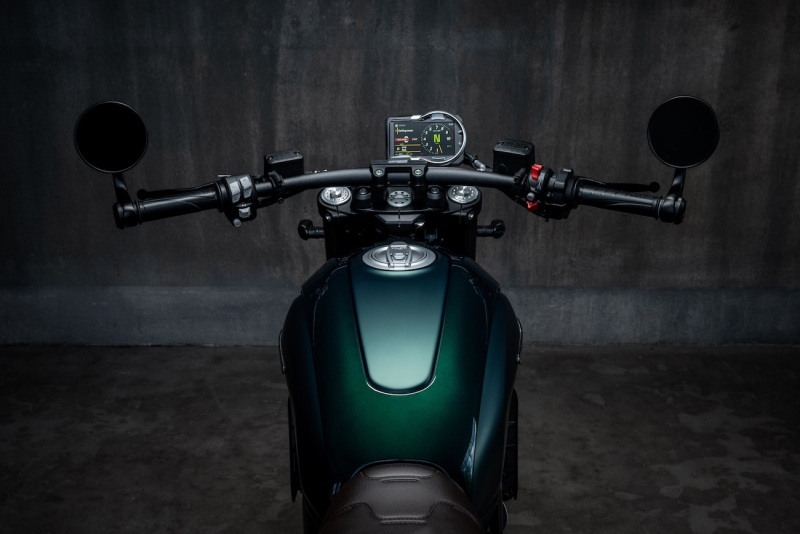 Ducati-Scrambler-Nightshift-Emerald-Green-2026-14