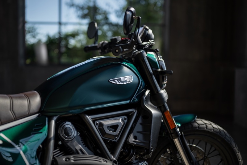 Ducati-Scrambler-Nightshift-Emerald-Green-2026-4