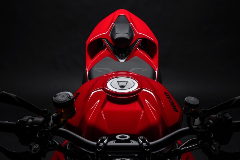 Ducati-Streetfighter-V2S-2025-1