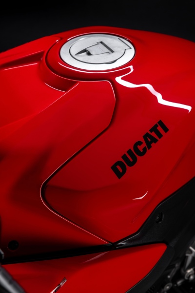 Ducati-Streetfighter-V2S-2025-5