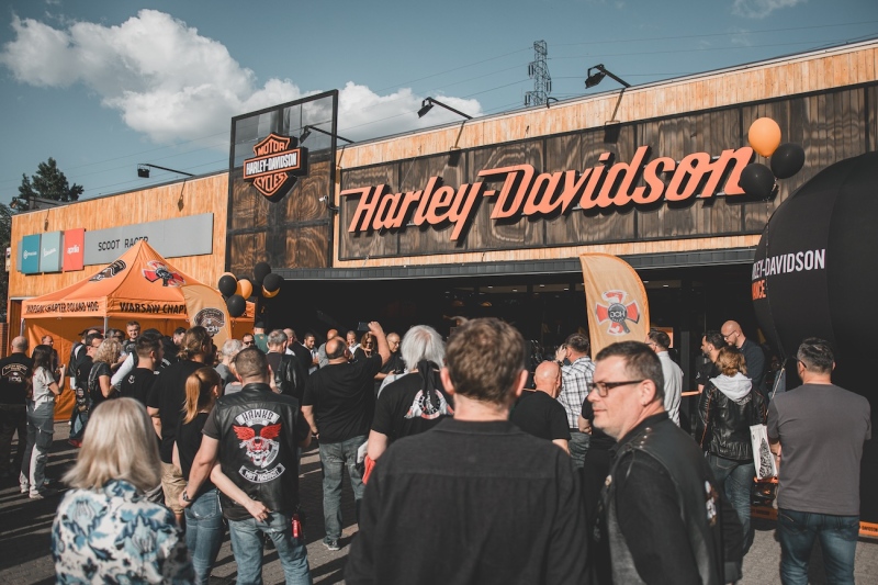 Harley-Davidson-Defender-otwarcie-Warszawa-CNR75293-fot-Michal-Farbiszewski