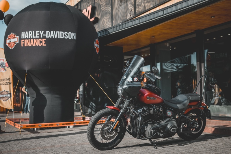 Harley-Davidson-Defender-otwarcie-Warszawa-CNR75333-fot-Michal-Farbiszewski