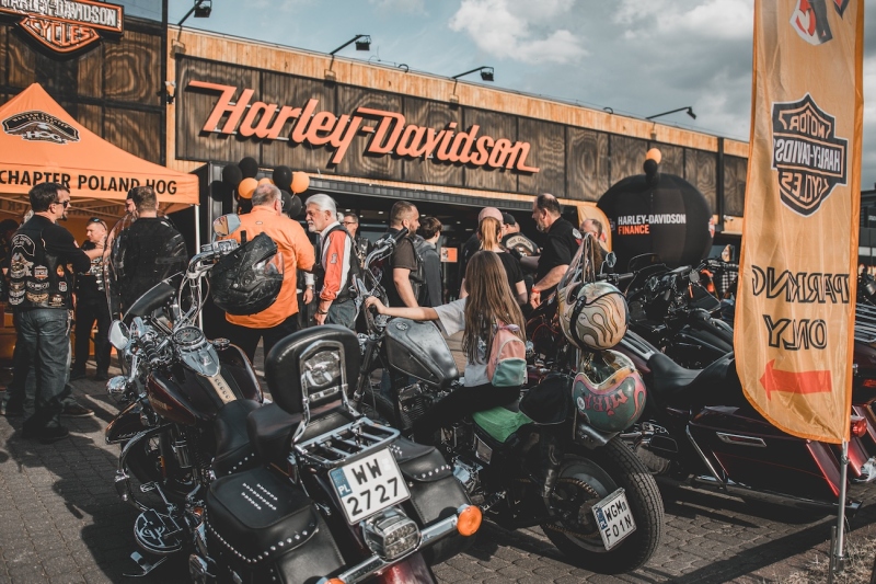 Harley-Davidson-Defender-otwarcie-Warszawa-CNR75480-fot-Michal-Farbiszewski