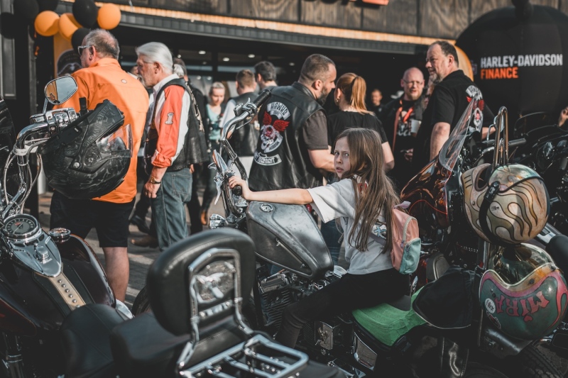 Harley-Davidson-Defender-otwarcie-Warszawa-CNR75484-fot-Michal-Farbiszewski
