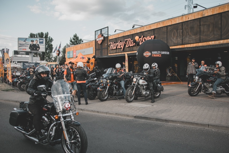 Harley-Davidson-Defender-otwarcie-Warszawa-CNR75494-fot-Michal-Farbiszewski