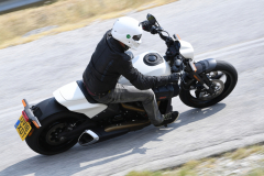 Harley - Davidson FXDR prawy bok
