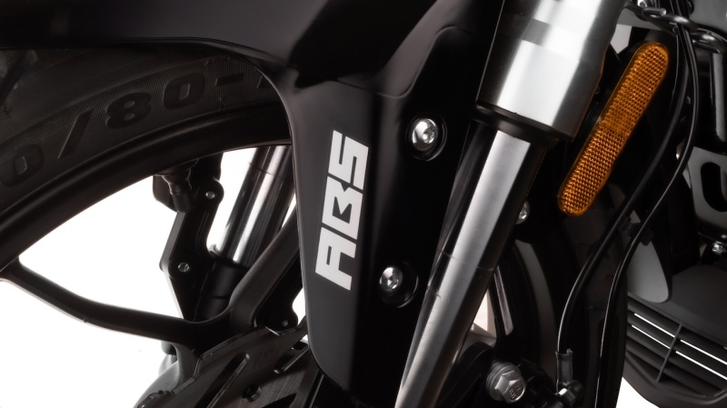 Junak-RSL-125-ABS-2025-13