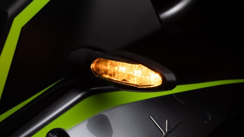 junak-rx-600-2025-studio-14