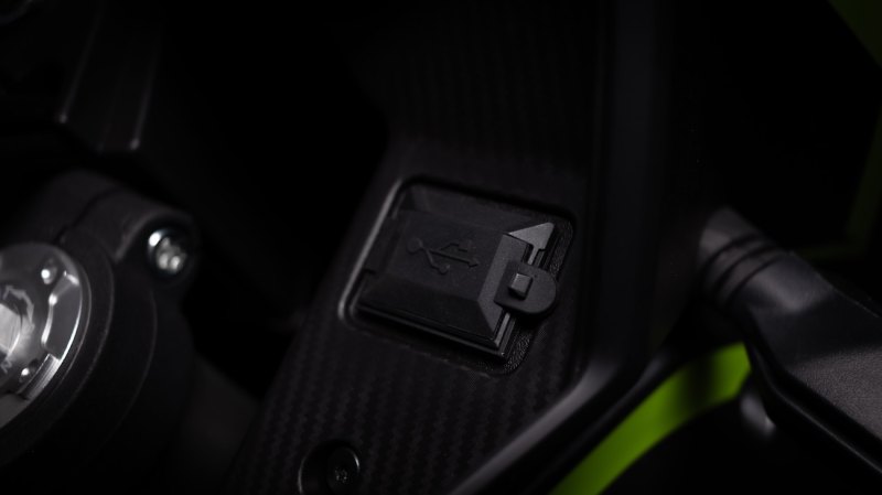 junak-rx-600-2025-studio-18