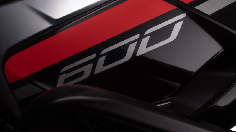 junak-rx-600-2025-studio-25