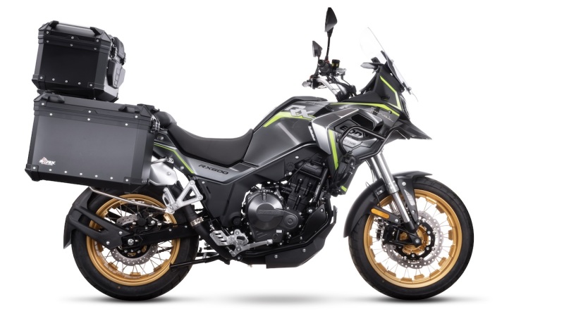 junak-rx-600-2025-studio-31