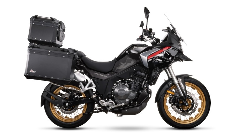 junak-rx-600-2025-studio-32