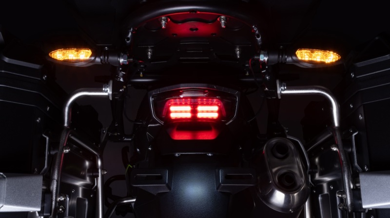 junak-rx-600-2025-studio-4