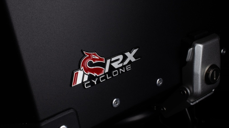 junak-rx-600-2025-studio-5