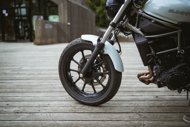 Kawasaki-Eliminator-500-2025-fot-Michal-Farbiszewski-17