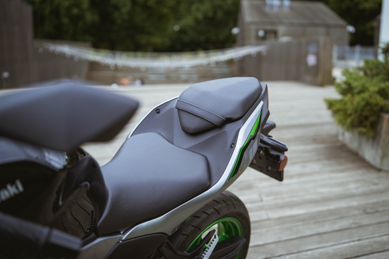 Kawasaki-Z500-2025-fot-Michal-Farbiszewski-17