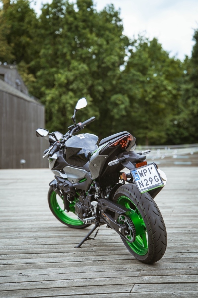 Kawasaki-Z500-2025-fot-Michal-Farbiszewski-21