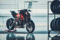 KTM-1290-SUPER-DUKE-R-LAUNCH-202070