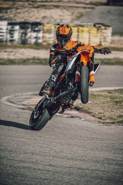 KTM 390 SMC-R