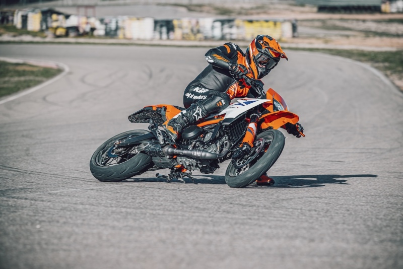KTM 390 SMC-R