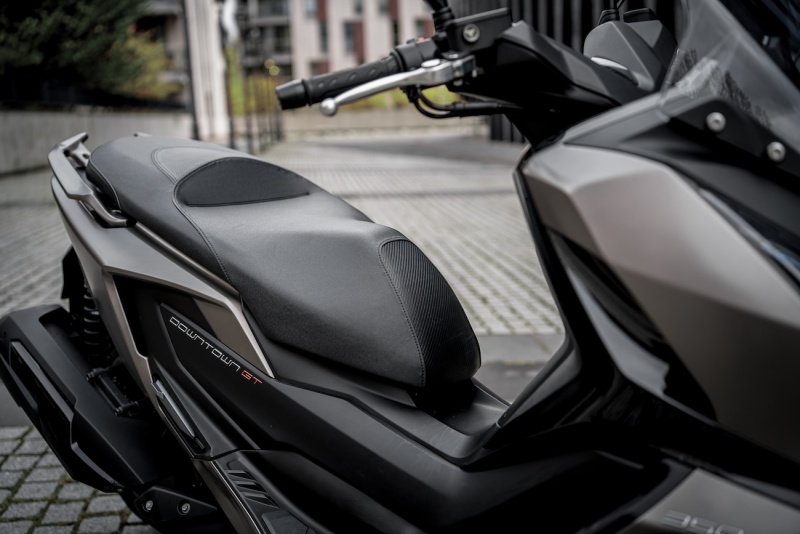 Kymco-Downtown-350i-fot-Michal-Farbiszewski-20