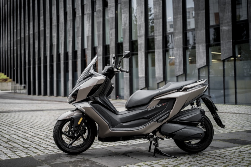 Kymco-Downtown-350i-fot-Michal-Farbiszewski-3