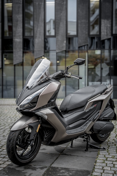 Kymco-Downtown-350i-fot-Michal-Farbiszewski-5