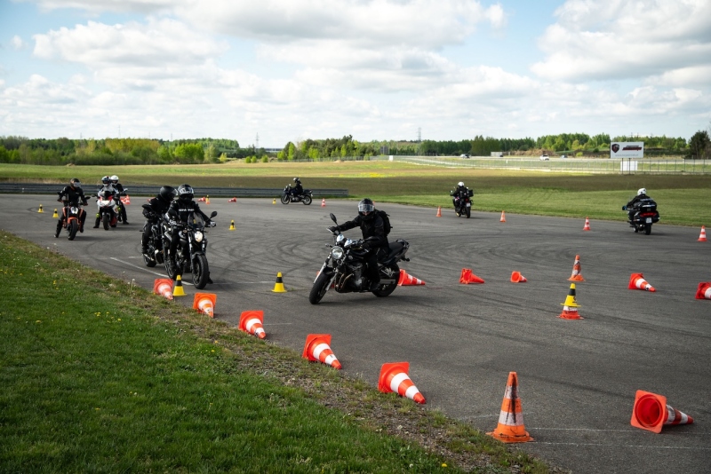 Mazowieckie-Rozpoczecie-Sezonu-Motocyklowego-2025-fot-Mateusz-Debiec-12