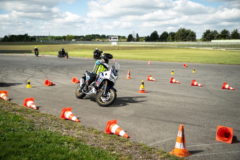 Mazowieckie-Rozpoczecie-Sezonu-Motocyklowego-2025-fot-Mateusz-Debiec-14