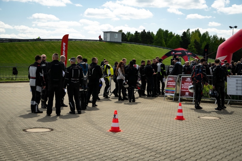 Mazowieckie-Rozpoczecie-Sezonu-Motocyklowego-2025-fot-Mateusz-Debiec-2
