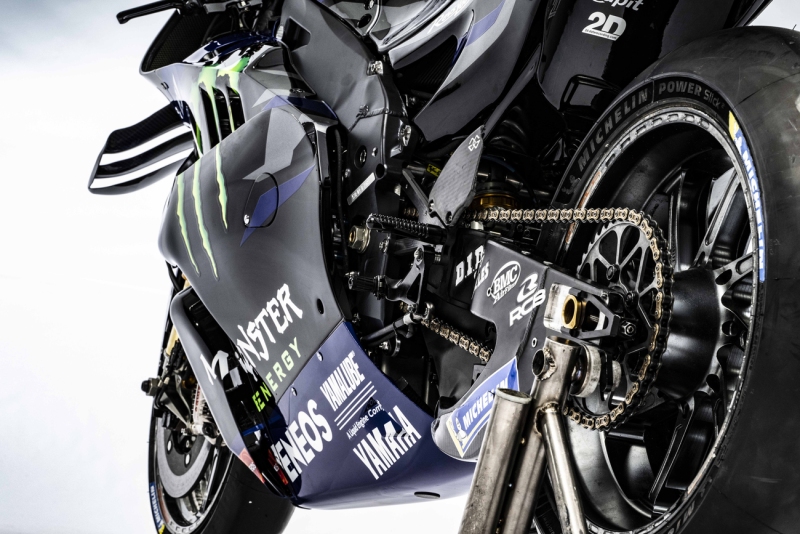 YZR-M1-Monster-Energy-Yamaha-MotoGP-2025-prezentacja-12