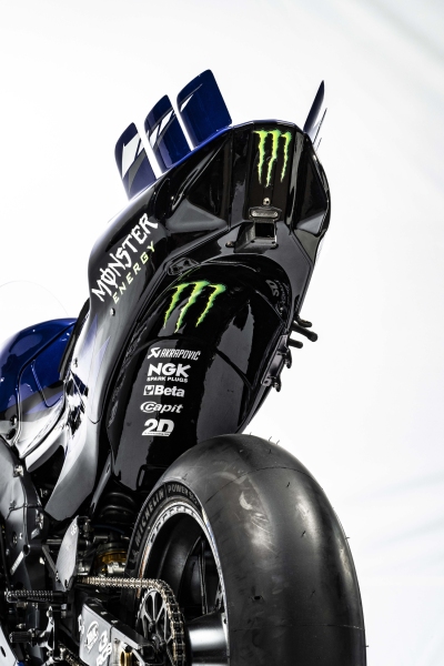 YZR-M1-Monster-Energy-Yamaha-MotoGP-2025-prezentacja-16