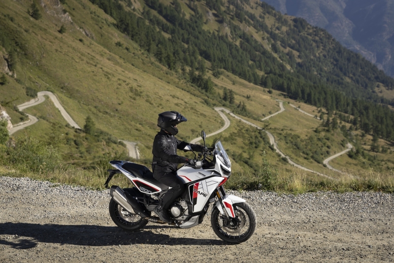 Moto-Morini-X-Cape-1200-akcja-11