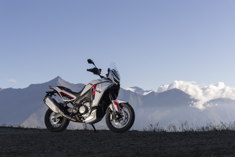 Moto-Morini-X-Cape-1200-detale-30