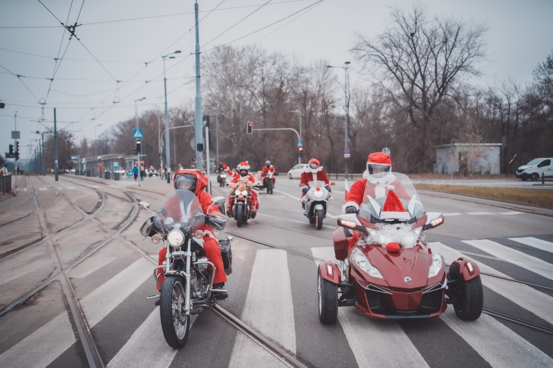 MotoMikolaje-MotoMikolajki-2024-Warszawa-fot-Michal-Farbiszewski-25