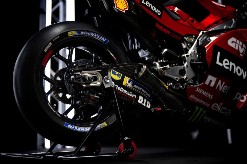 Ducati-Desmosedici-GP24-MotoGP-Bagnaia-Bastianini-prezentacja-2024-10